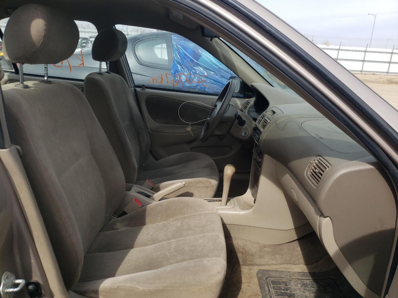 Photo 5 from auction – 2002 TOYOTA COROLLA CE with VIN 2T1BR12E12C858518