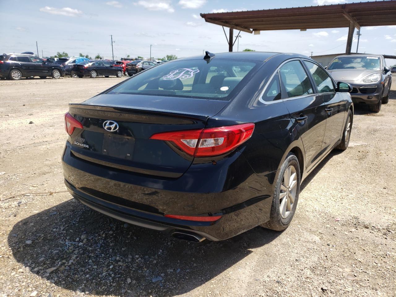 Photo 4 from auction – 2015 HYUNDAI SONATA SE with VIN 5NPE24AF4FH005143