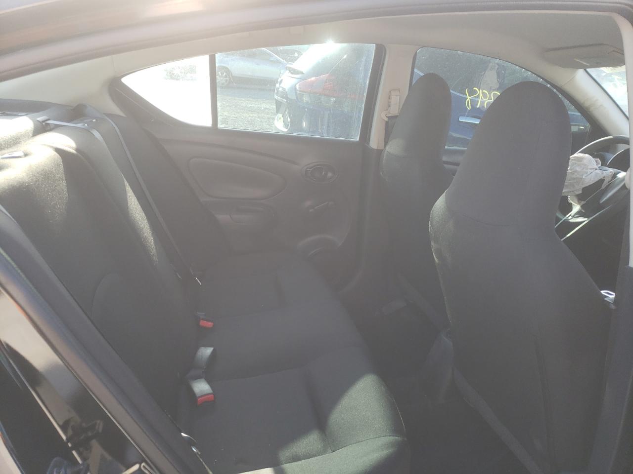 Photo 6 from auction – 2016 NISSAN VERSA S with VIN 3N1CN7AP1GL898868