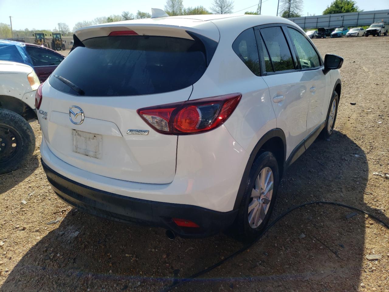 Photo 4 from auction – 2014 MAZDA CX-5 TOURI with VIN JM3KE4CY1E0329176