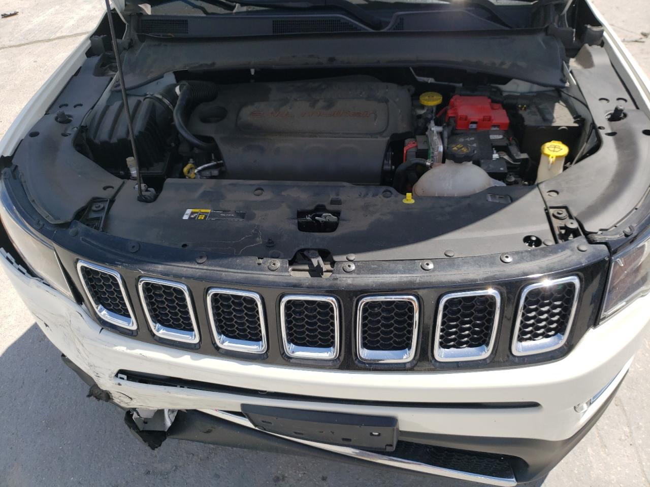 Photo 7 from auction – 2019 JEEP COMPASS with VIN 3C4NJCCB0KT749002