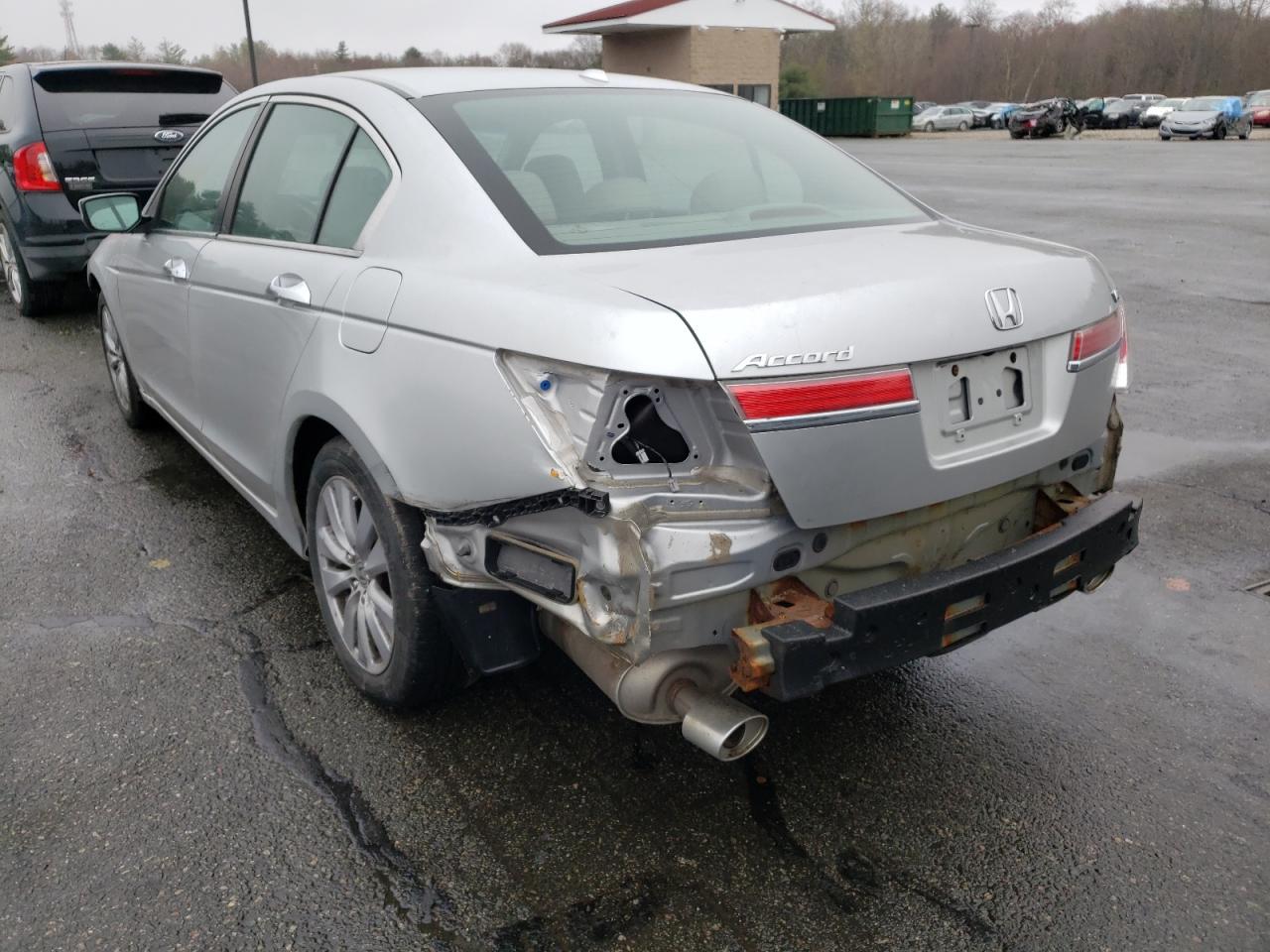 Photo 3 from auction – 2011 HONDA ACCORD EXL with VIN 1HGCP3F84BA010665