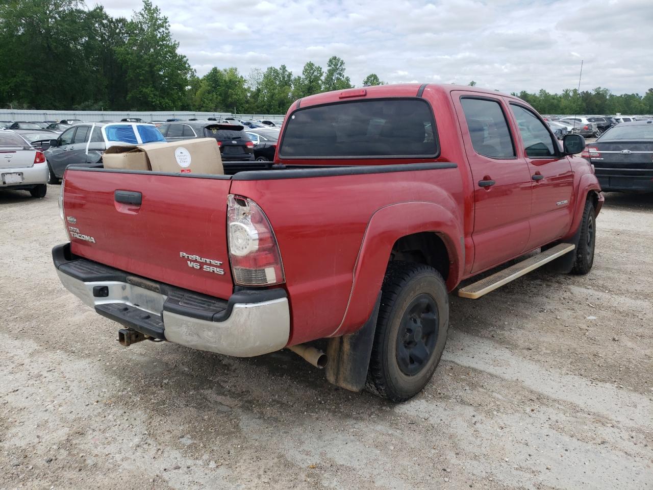 Photo 4 from auction – 2011 TOYOTA TACOMA DOU with VIN 5TFJU4GN2BX009987