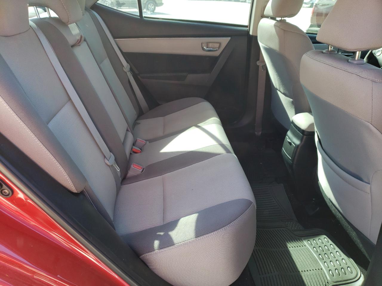 Photo 6 from auction – 2017 TOYOTA COROLLA L with VIN 2T1BURHE4HC814624