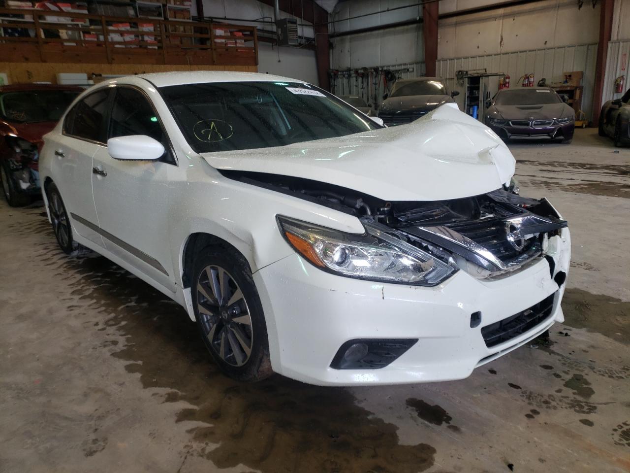 NISSAN ALTIMA 2.5 2017 with VIN 1N4AL3AP7HC255219 - Photo from auction