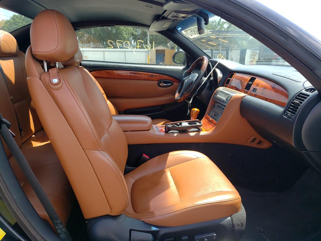 Photo 5 from auction – 2006 LEXUS SC 430 with VIN JTHFN48Y569001547