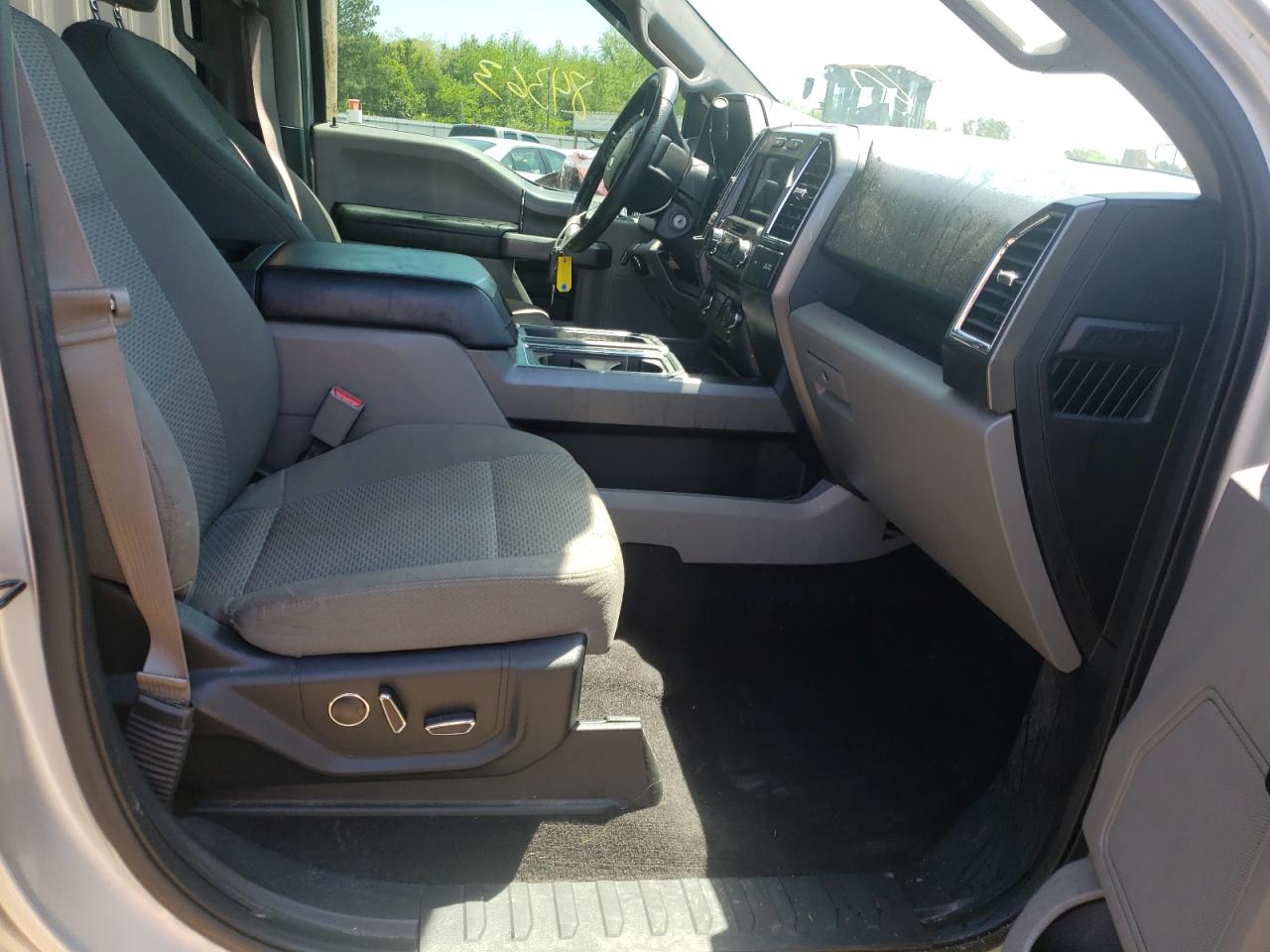 Photo 5 from auction – 2016 FORD F150 SUPER with VIN 1FTEW1CP1GKF40149