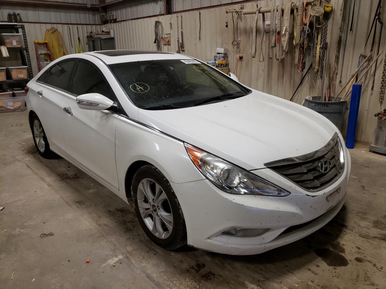 HYUNDAI SONATA SE 2011 with VIN 5NPEC4AC1BH095753 - Photo from auction