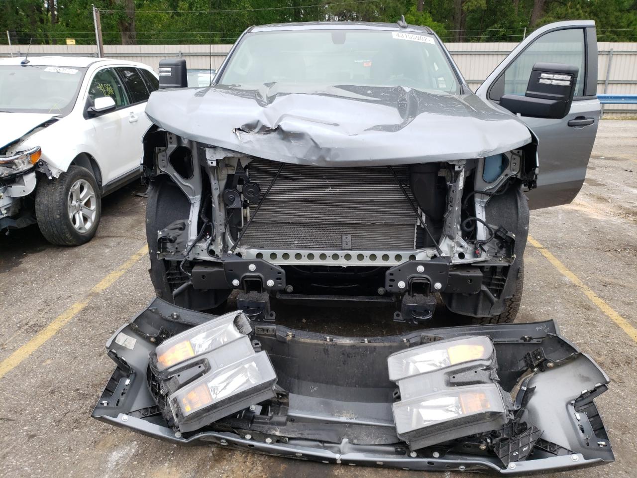 Photo 9 from auction – 2020 CHEVROLET SILVERADO with VIN 3GCUYBEF5LG392640