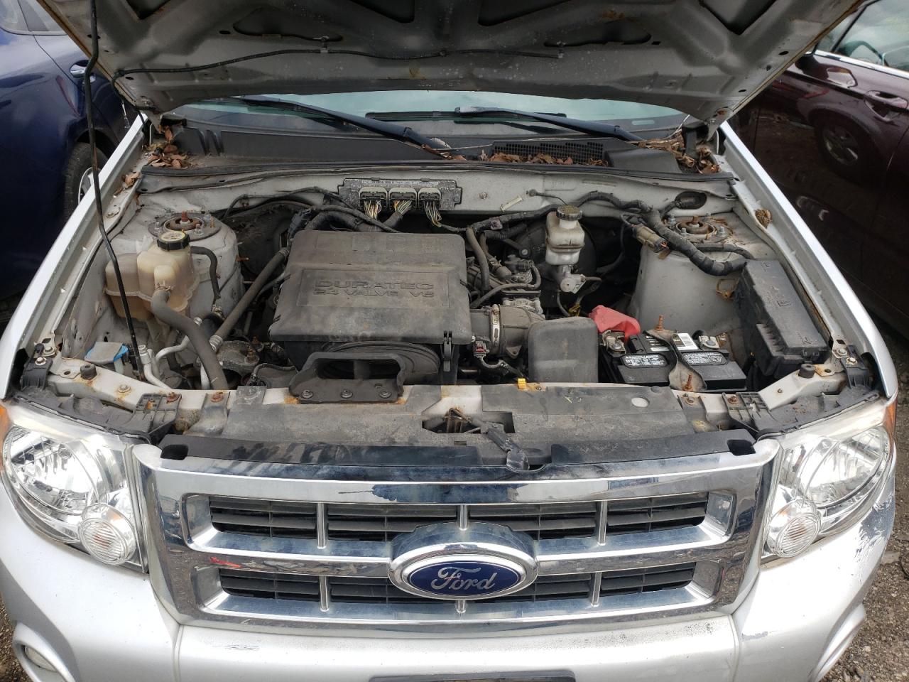 Photo 7 from auction – 2010 FORD ESCAPE XLT with VIN 1FMCU0DG8AKB01958