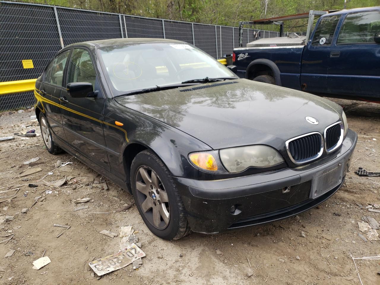BMW 325 I 2005 with VIN WBAET37455NJ88917 - Photo from auction