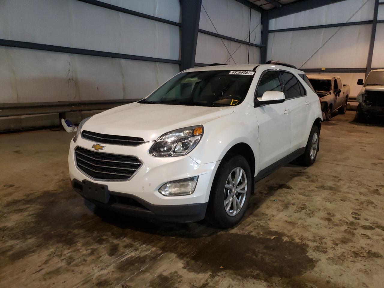 Photo 2 from auction – 2017 CHEVROLET EQUINOX LT with VIN 2GNFLFEK7H6240400