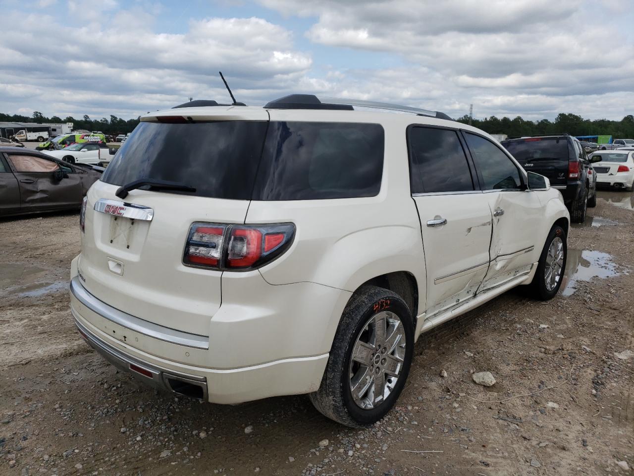 Zdjęcie 4 z aukcji – 2013 GMC ACADIA DEN z VIN 1GKKRTKD4DJ221489