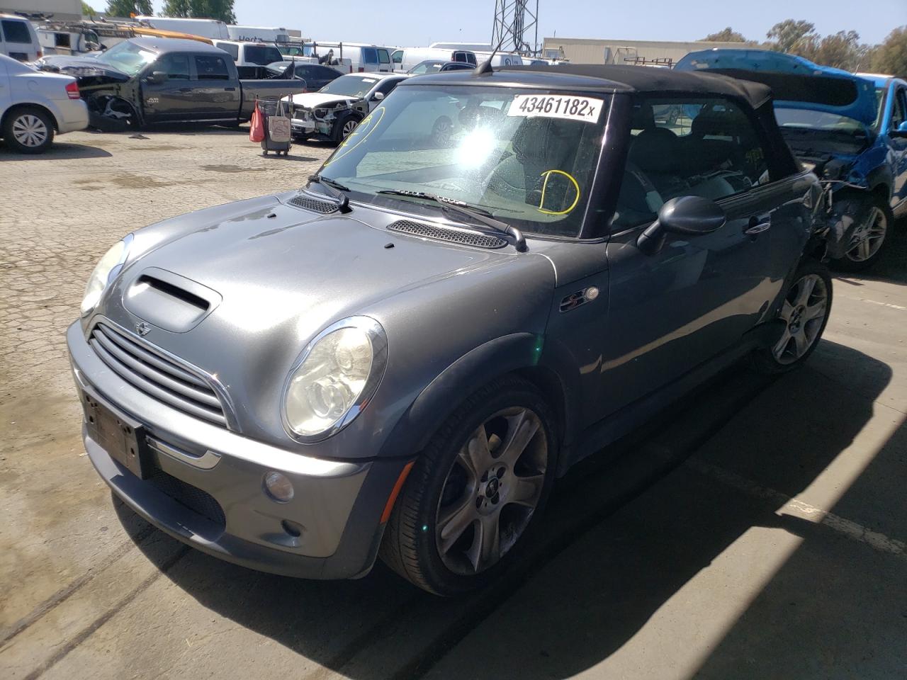 Photo 2 from auction – 2005 MINI COOPER S with VIN WMWRH33485TF82967