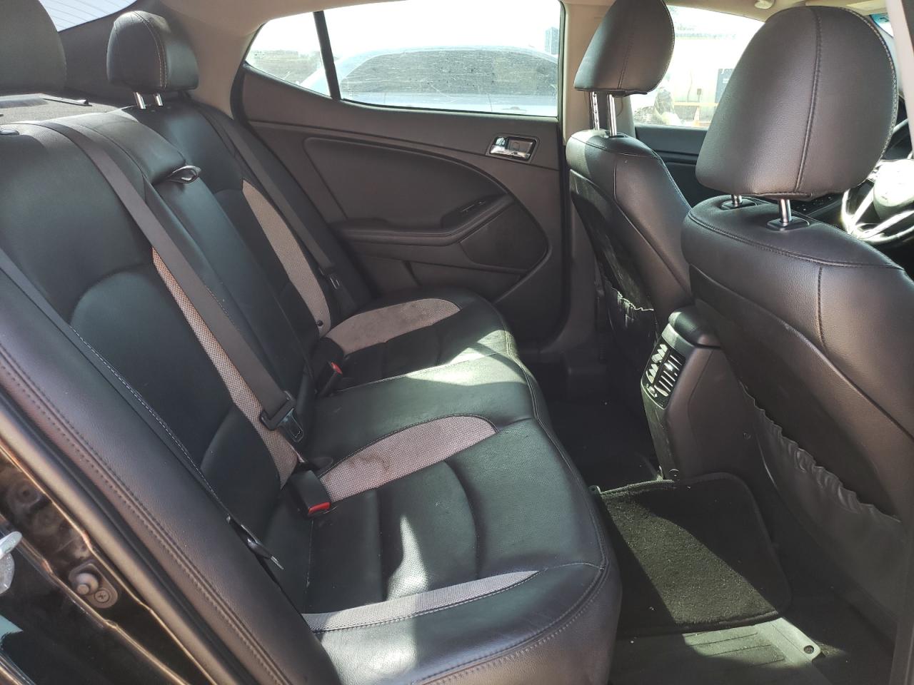 Photo 6 from auction – 2012 KIA OPTIMA SX with VIN 5XXGR4A68CG077300