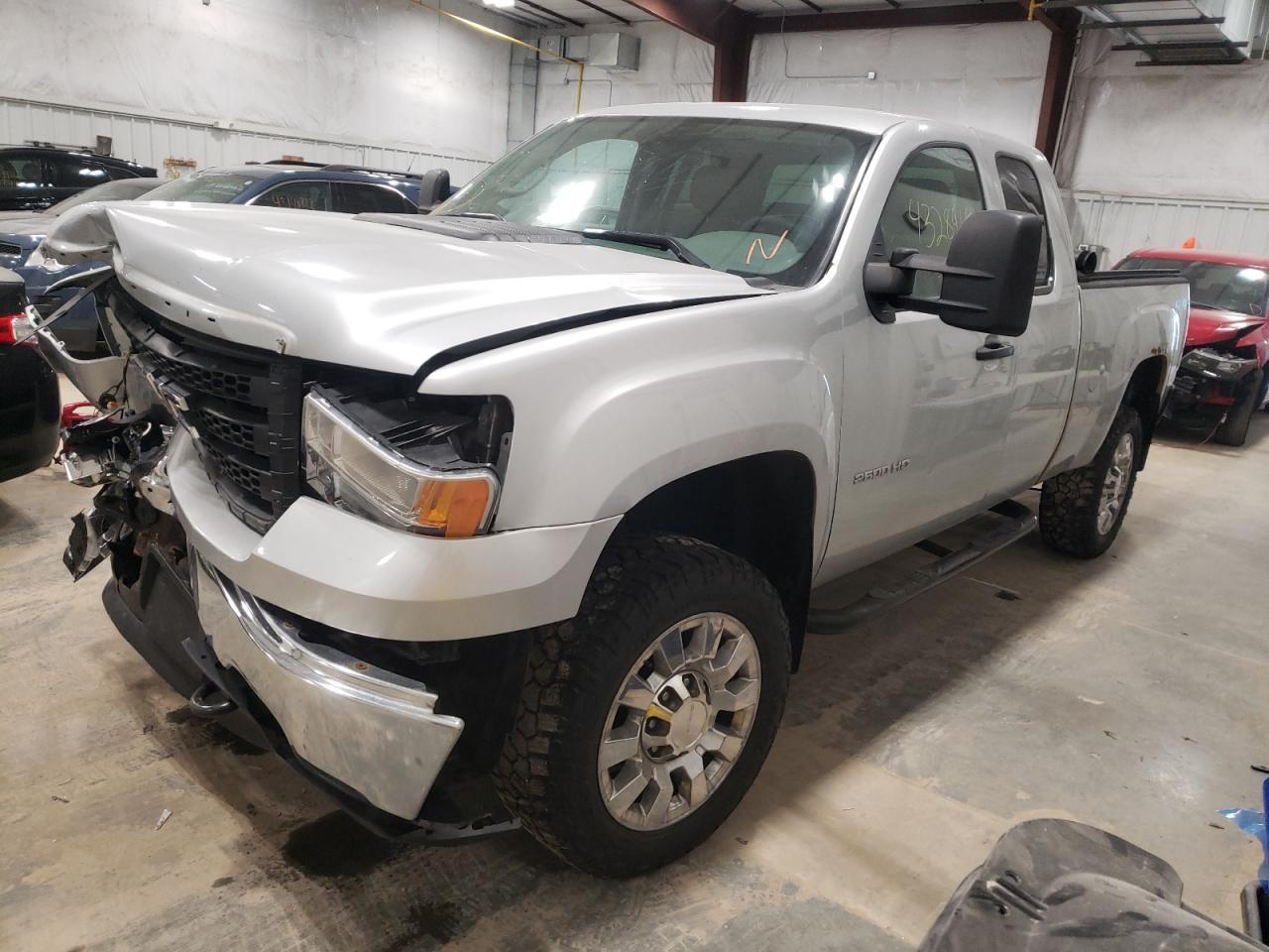 Photo 2 from auction – 2012 GMC SIERRA K25 with VIN 1GT22ZCG3CZ339934