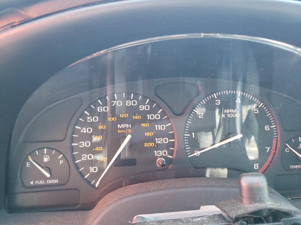 Photo 8 from auction – 2002 SATURN SC2 with VIN 1G8ZR12772Z217745