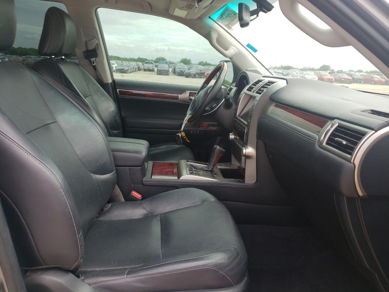 Photo 5 from auction – 2011 LEXUS GX 460 with VIN JTJBM7FX2B5020229