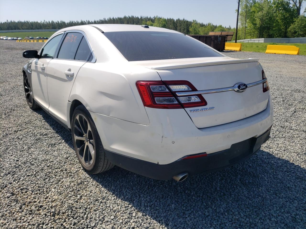 Photo 3 from auction – 2015 FORD TAURUS SEL with VIN 1FAHP2E82FG172447