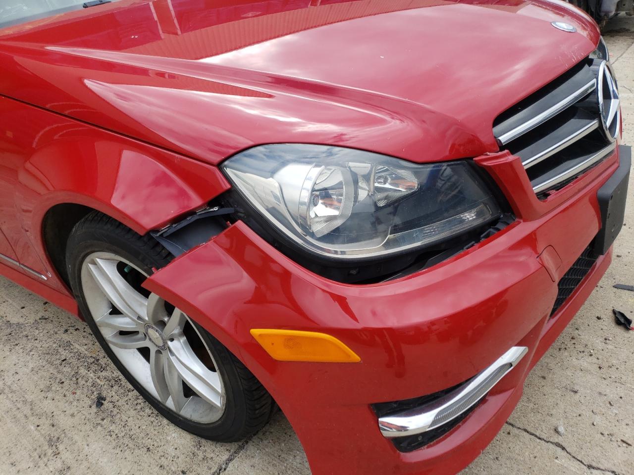 Photo 9 from auction – 2013 MERCEDES-BENZ C 250 with VIN WDDGF4HB2DA839907
