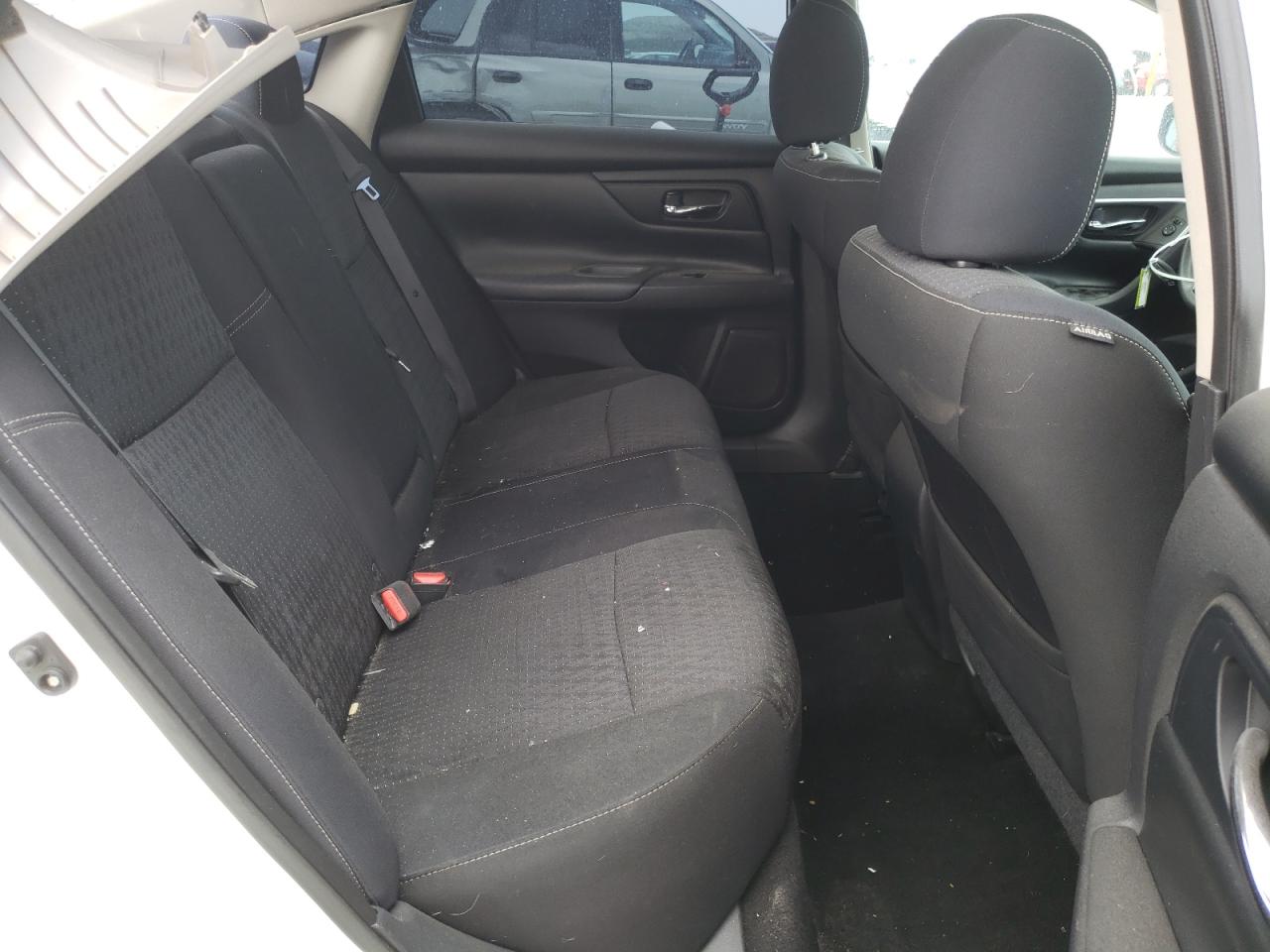 Photo 6 from auction – 2016 NISSAN ALTIMA 2.5 with VIN 1N4AL3AP4GC246332