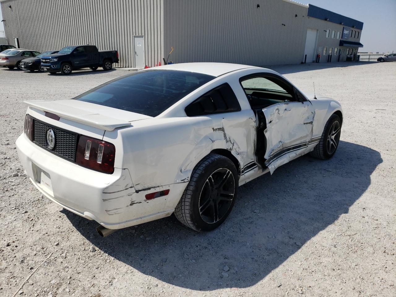Photo 4 from auction – 2007 FORD MUSTANG with VIN 1ZVFT80N975361202