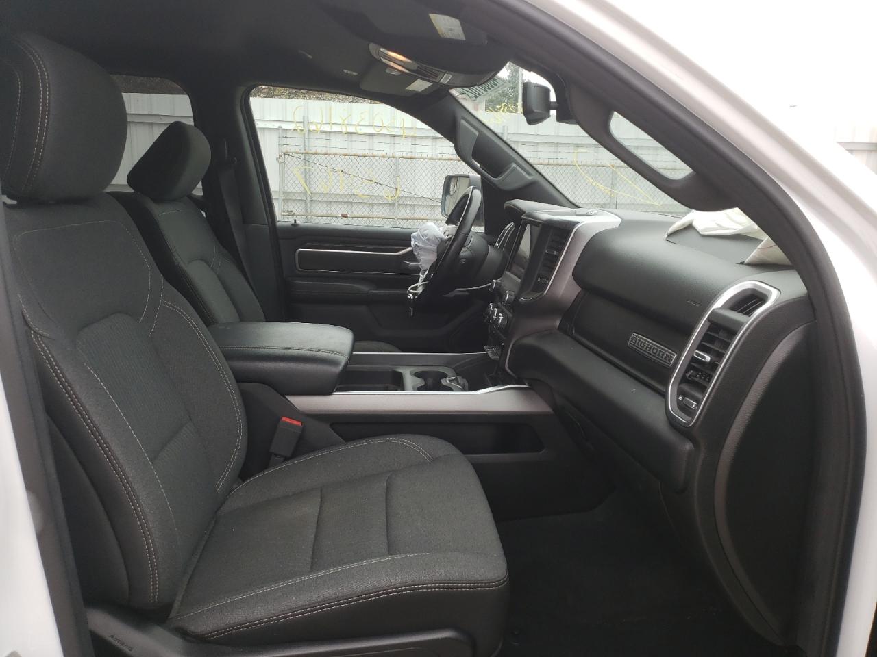 Photo 5 from auction – 2019 RAM 1500 BIG H with VIN 1C6SRFFT8KN645009