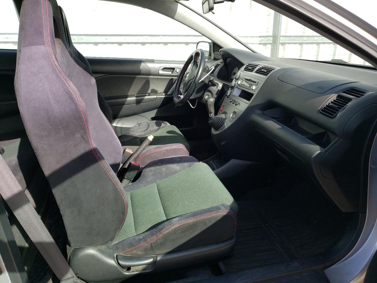 Photo 5 from auction – 2002 HONDA CIVIC SI with VIN SHHEP335X2U304238