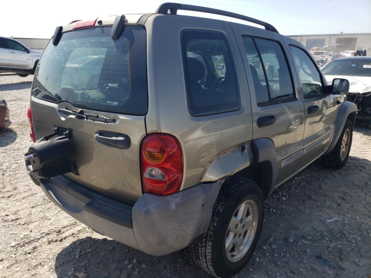 Photo 9 from auction – 2003 JEEP LIBERTY SP with VIN 1J4GK48K73W602718