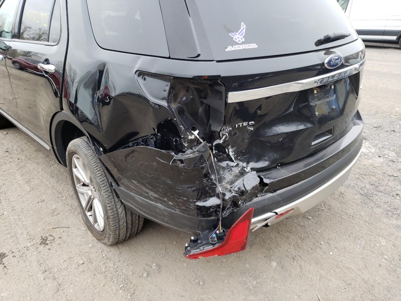 Photo 9 from auction – 2017 FORD EXPLORER L with VIN 1FM5K8F8XHGB81327