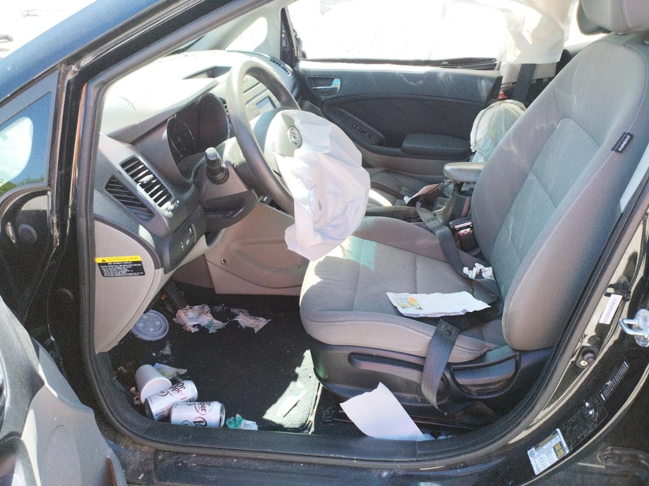 Photo 5 from auction – 2015 KIA FORTE LX with VIN KNAFK4A68F5269533