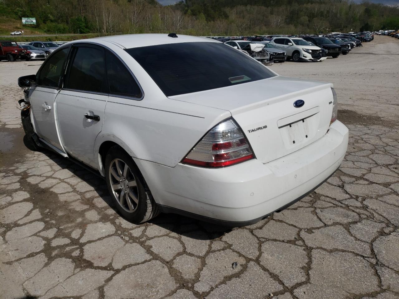 Photo 3 from auction – 2008 FORD TAURUS SEL with VIN 1FAHP24W18G116485