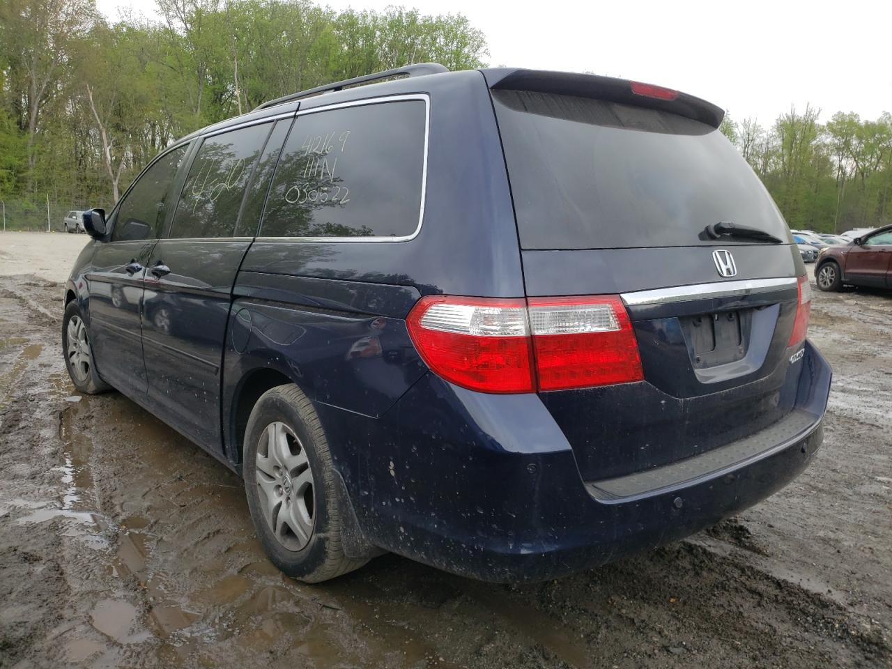 Photo 3 from auction – 2005 HONDA ODYSSEY TO with VIN 5FNRL38805B012992