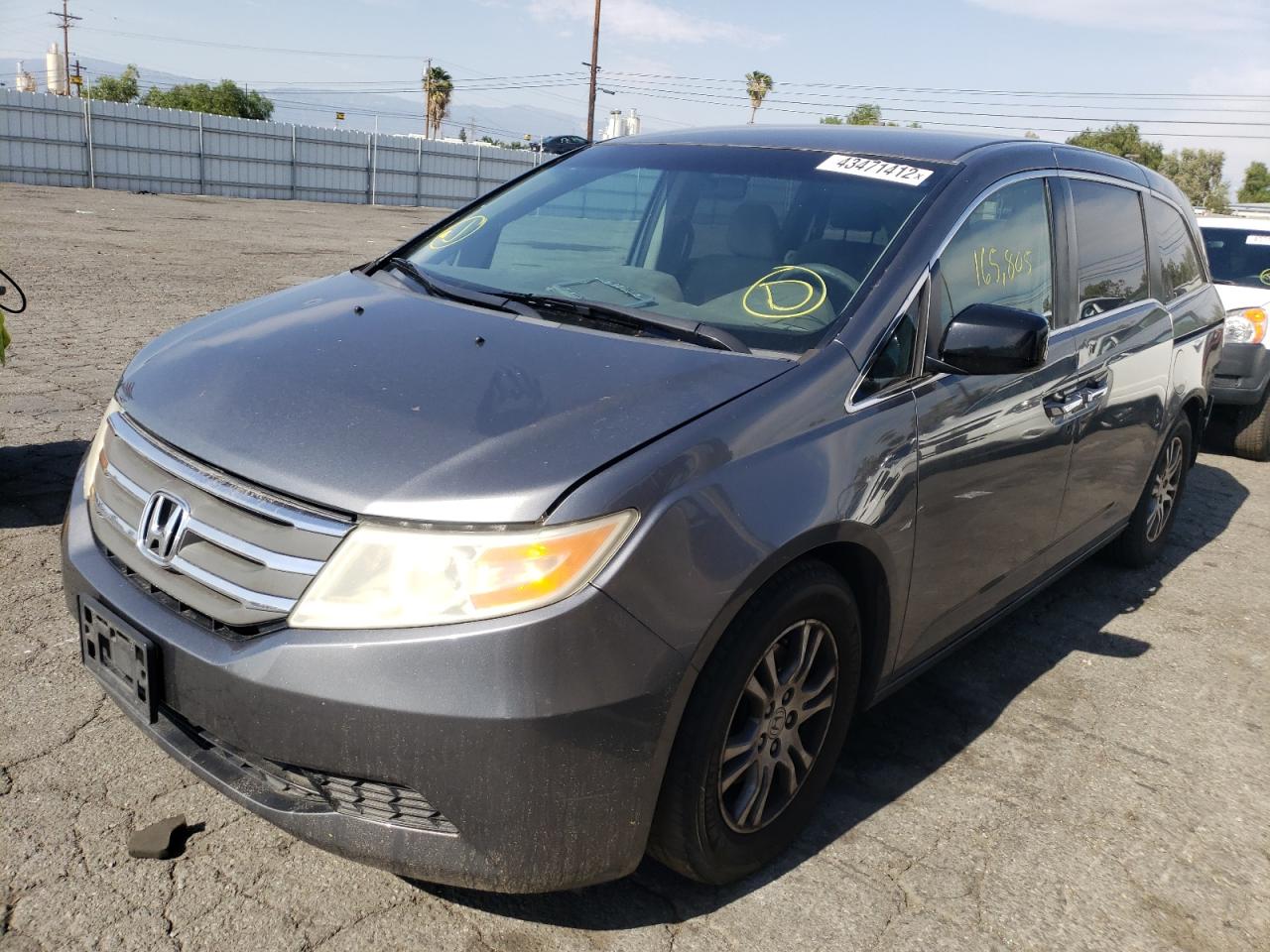 Photo 2 from auction – 2011 HONDA ODYSSEY EX with VIN 5FNRL5H4XBB076039