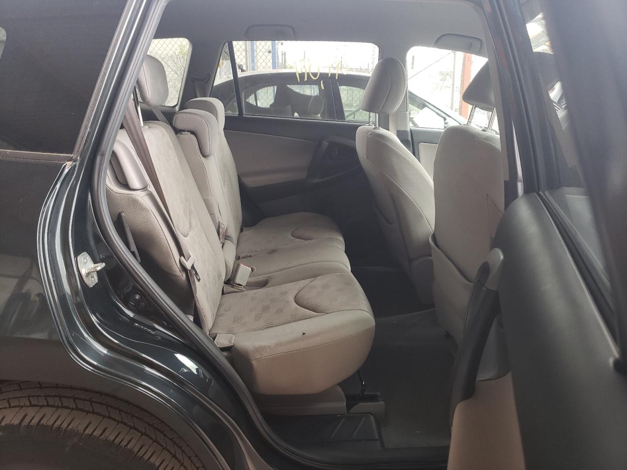 Photo 6 from auction – 2010 TOYOTA RAV4 with VIN 2T3BF4DV7AW055143