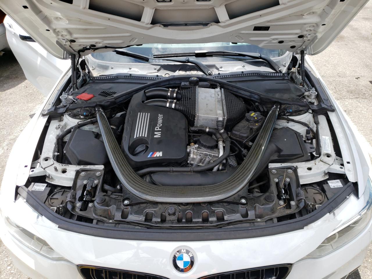 Photo 12 from auction – 2015 BMW M4 with VIN WBS3R9C56FK329449