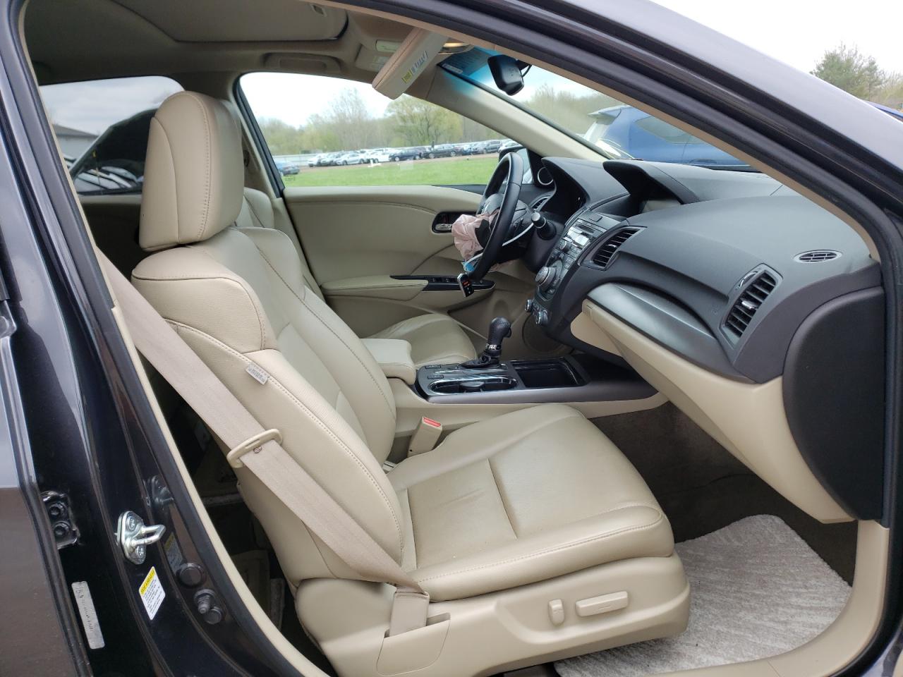Photo 5 from auction – 2015 ACURA RDX TECHNO with VIN 5J8TB3H54FL016333