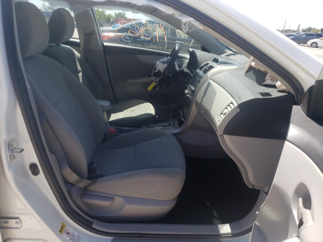 Photo 5 from auction – 2013 TOYOTA COROLLA BA with VIN 5YFBU4EE3DP095965
