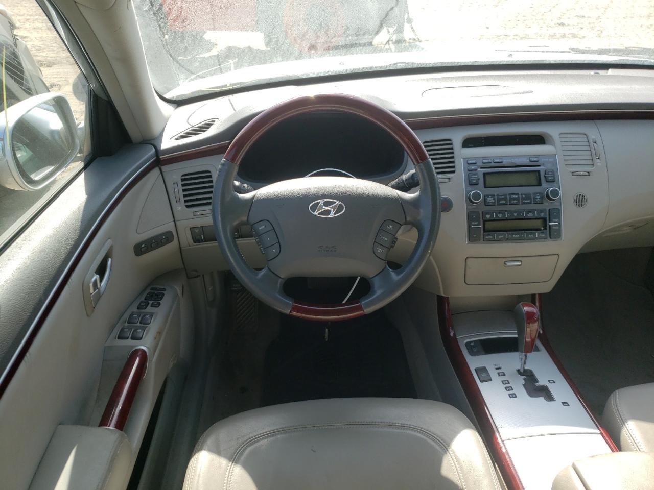 Photo 9 from auction – 2007 HYUNDAI AZERA SE with VIN KMHFC46F47A183410