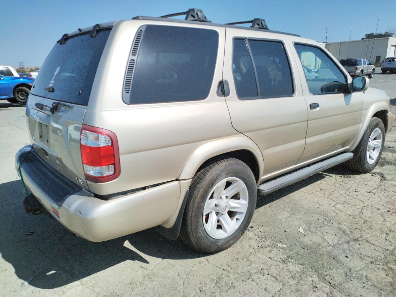 Photo 4 from auction – 2003 NISSAN PATHFINDER with VIN JN8DR09YX3W819961