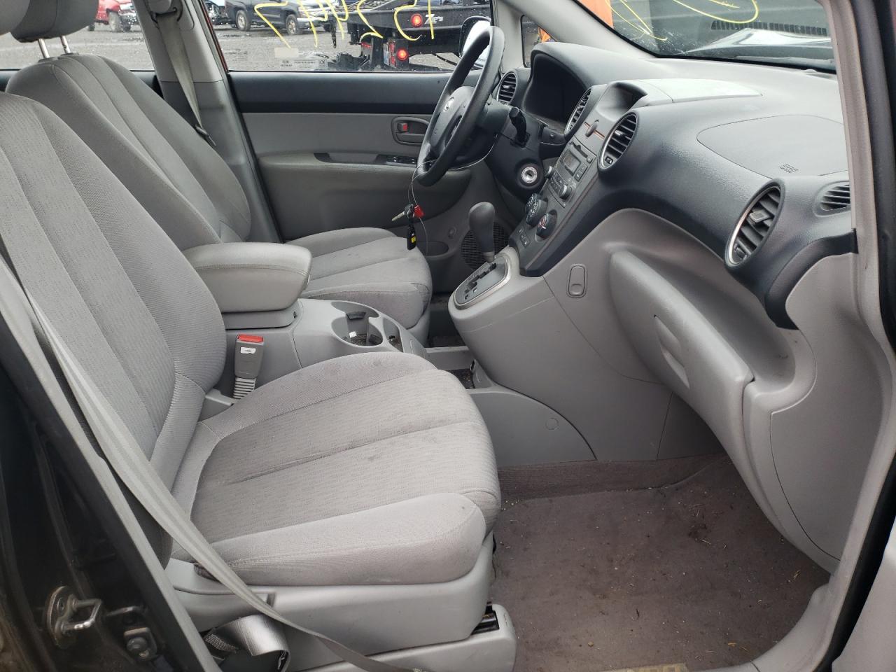 Photo 5 from auction – 2007 KIA RONDO BASE with VIN KNAFG525577079532