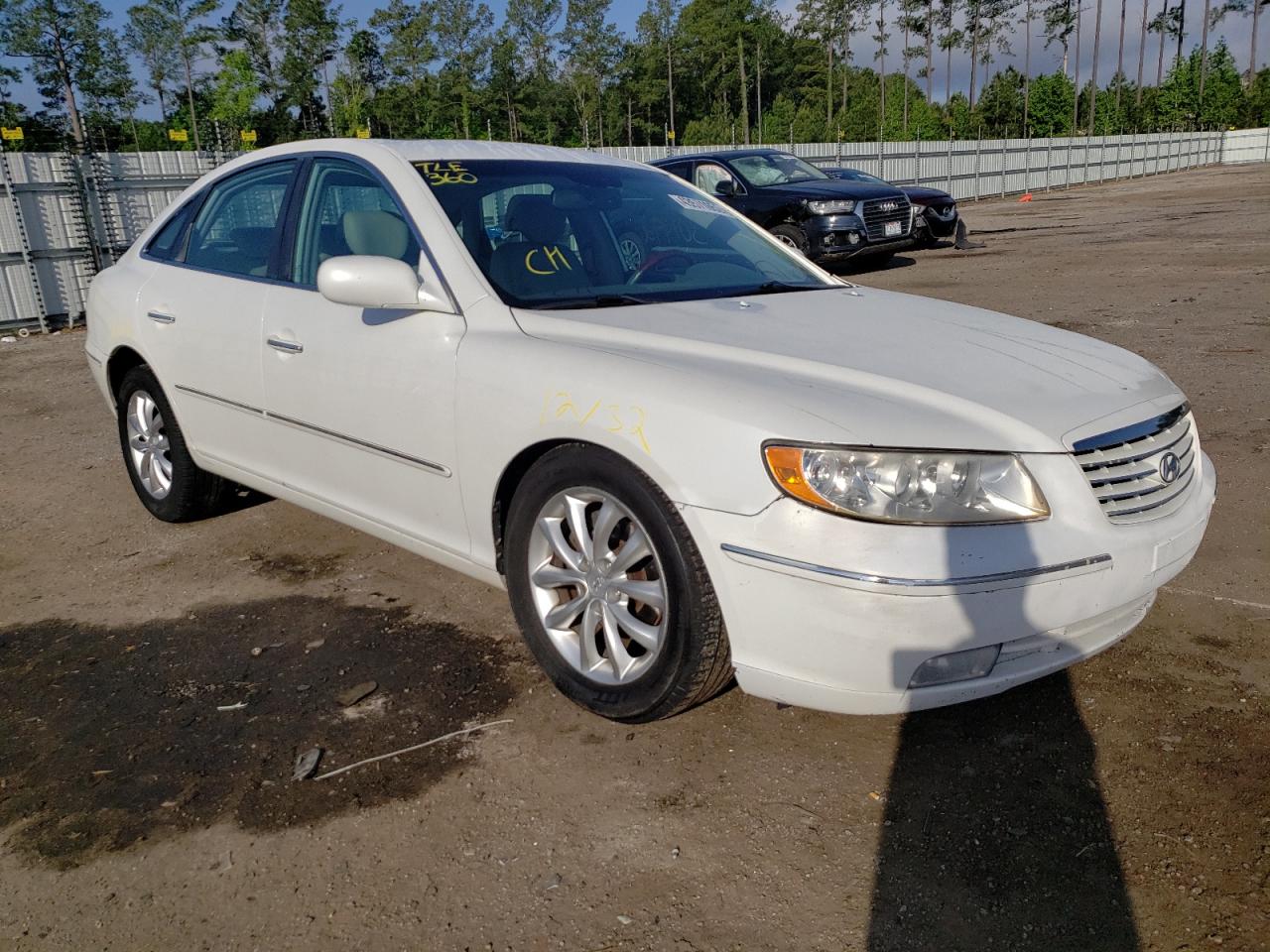 HYUNDAI AZERA SE 2007 with VIN KMHFC46F17A210224 - Photo from auction