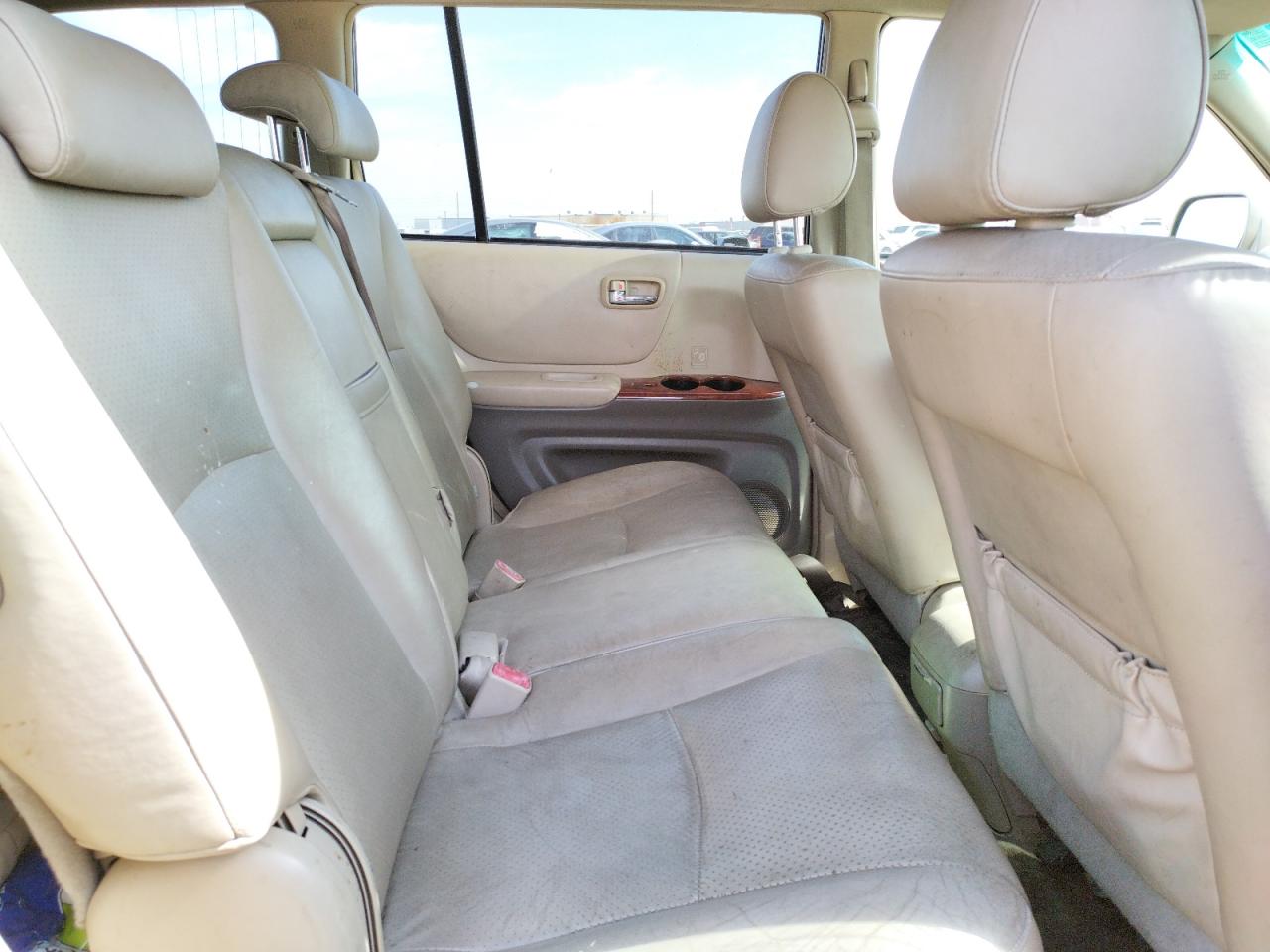 Photo 6 from auction – 2004 TOYOTA HIGHLANDER with VIN JTEEP21A740050822