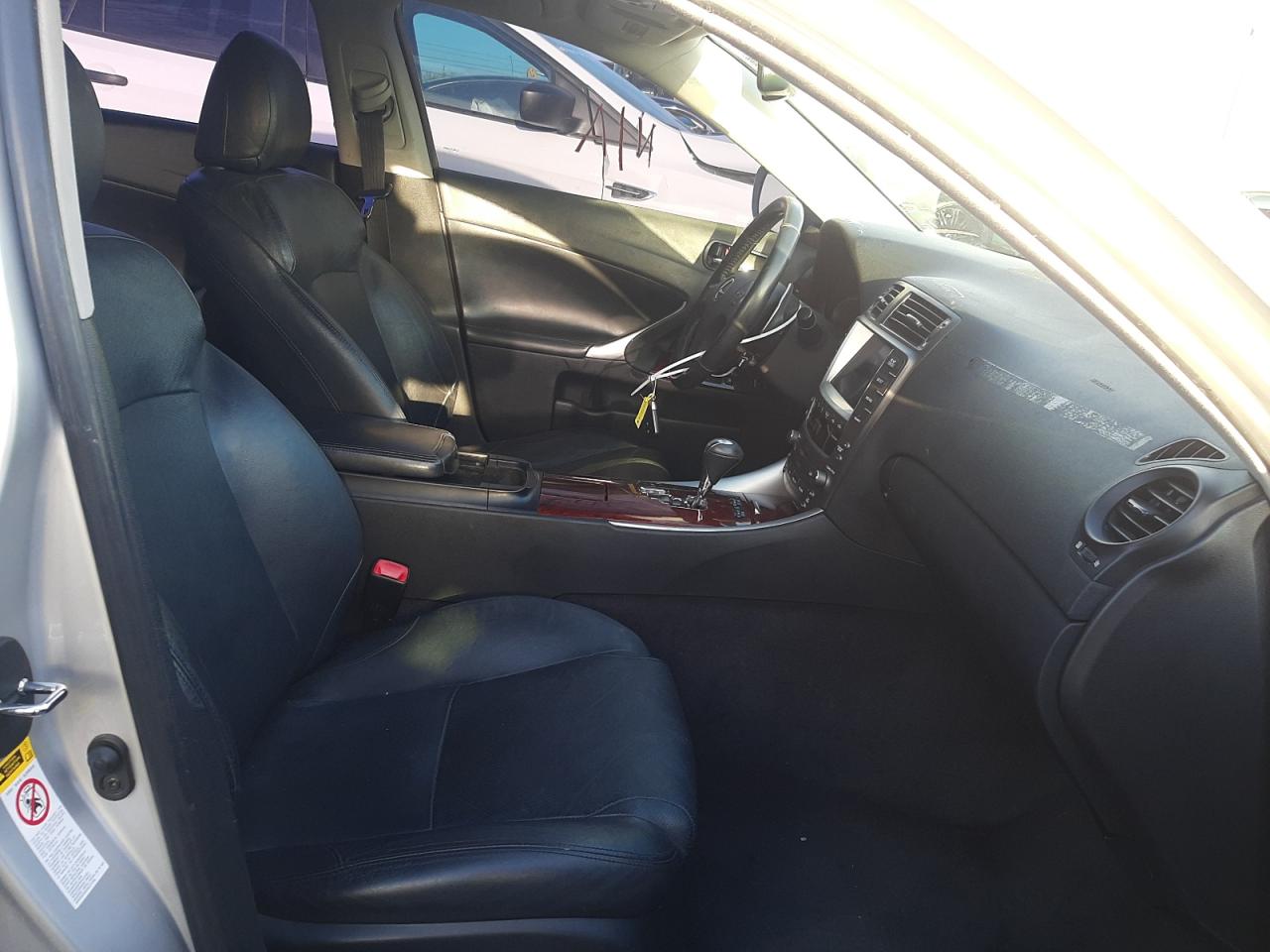 Photo 5 from auction – 2006 LEXUS IS 250 with VIN JTHBK262562011711