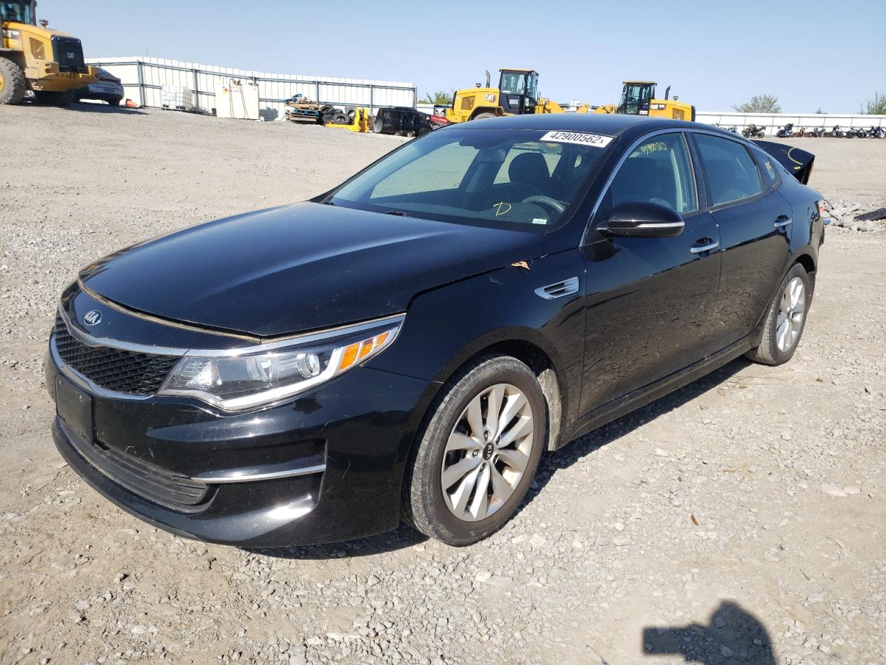Photo 2 from auction – 2016 KIA OPTIMA with VIN 5XXGT4L33GG024675