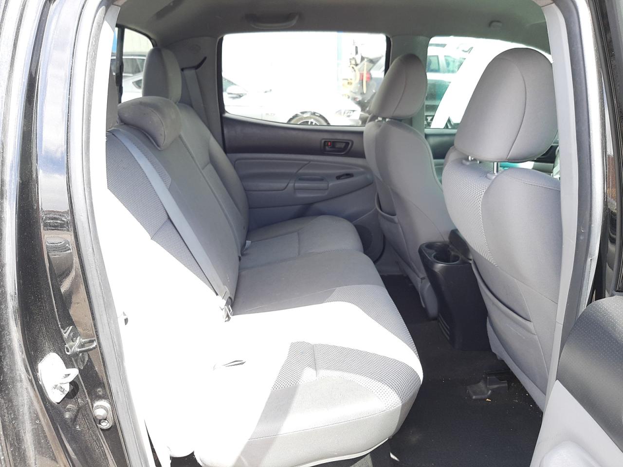 Photo 6 from auction – 2012 TOYOTA TACOMA DOU with VIN 3TMLU4EN2CM082697
