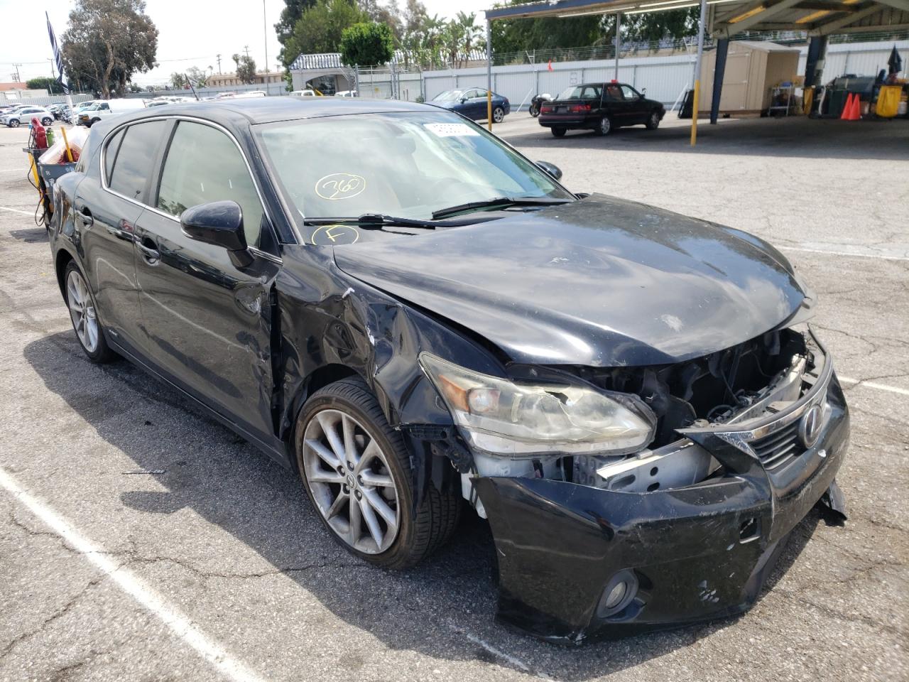 LEXUS CT 200 2013 with VIN JTHKD5BH1D2133128 - Photo from auction