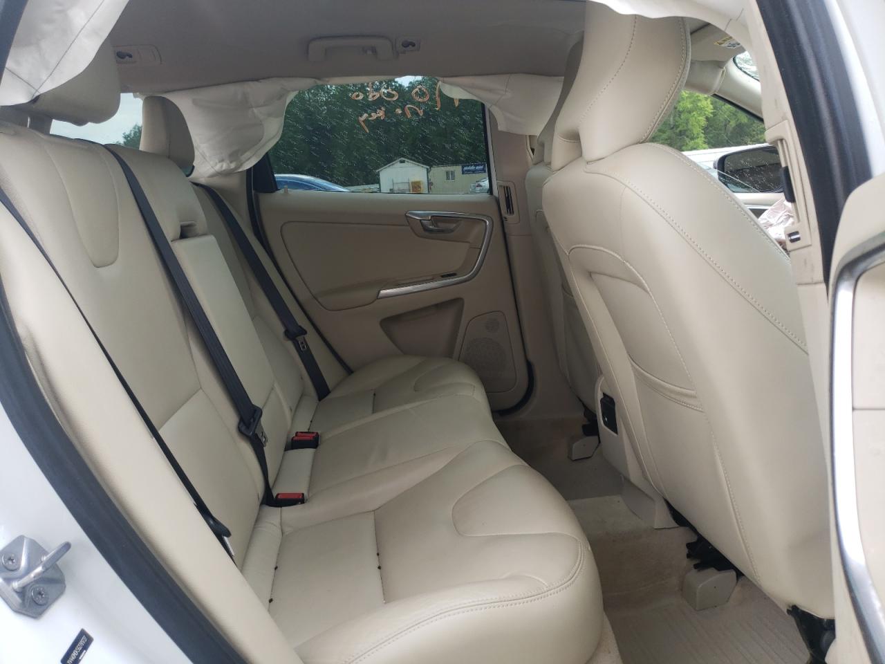 Photo 6 from auction – 2016 VOLVO XC60 T5 PR with VIN YV440MDK5G2781727
