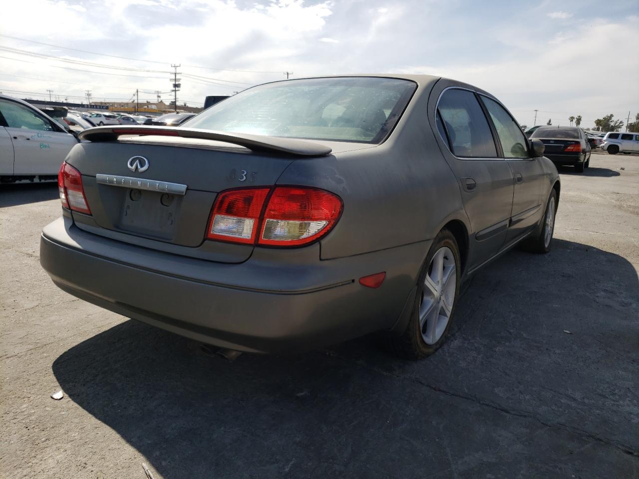 Photo 4 from auction – 2002 INFINITI I35 with VIN JNKDA31A42T027306