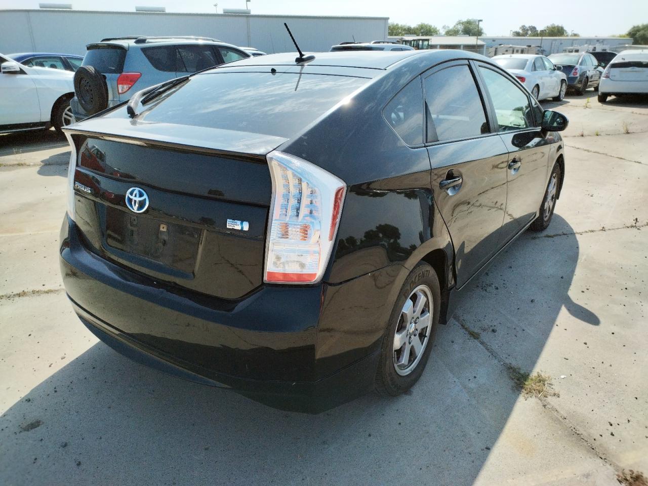 Photo 4 from auction – 2010 TOYOTA PRIUS with VIN JTDKN3DU8A1217025